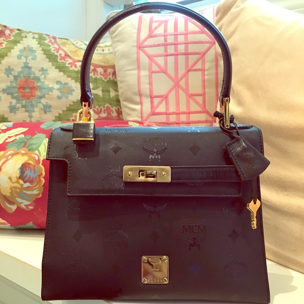 🌹🍃Authentic MCM Munchen Bag🍃🌹